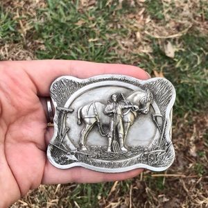 Vintage belt buckle horse